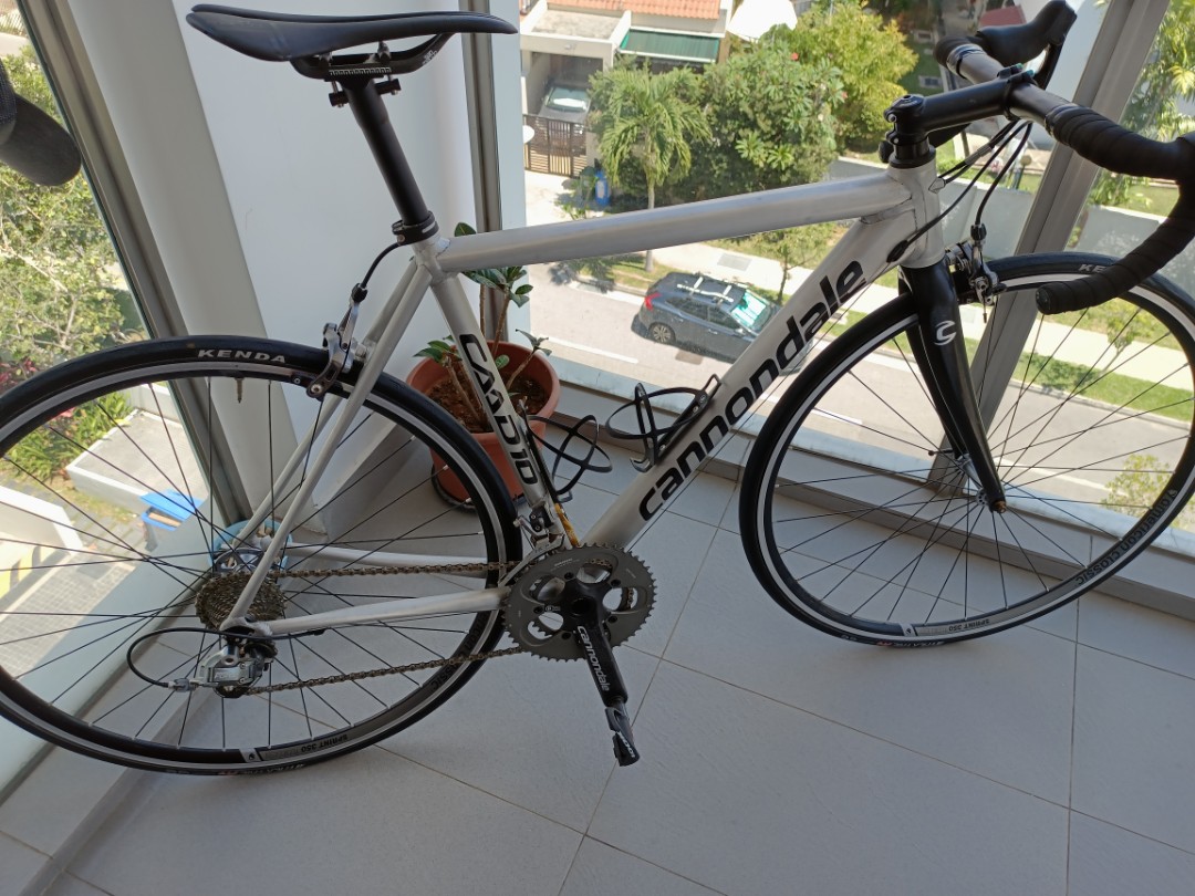 Cannondale CAAD10 size 53cm Sports Equipment Bicycles Parts