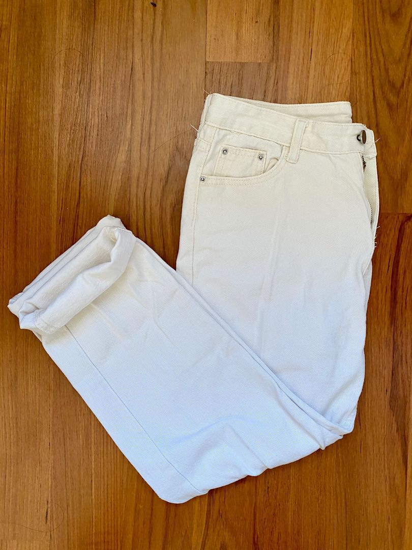 Cream Mom Jeans, Women's Fashion, Bottoms, Jeans & Leggings on Carousell