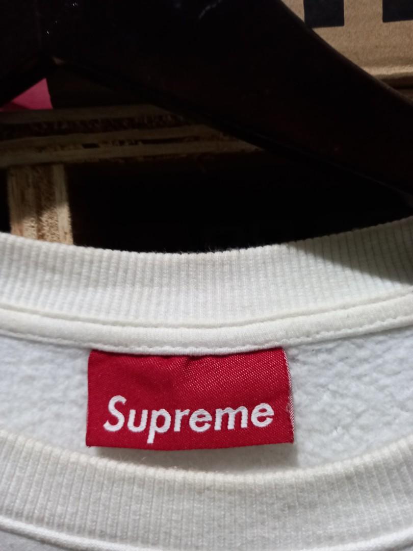 Supreme online crewneck tag