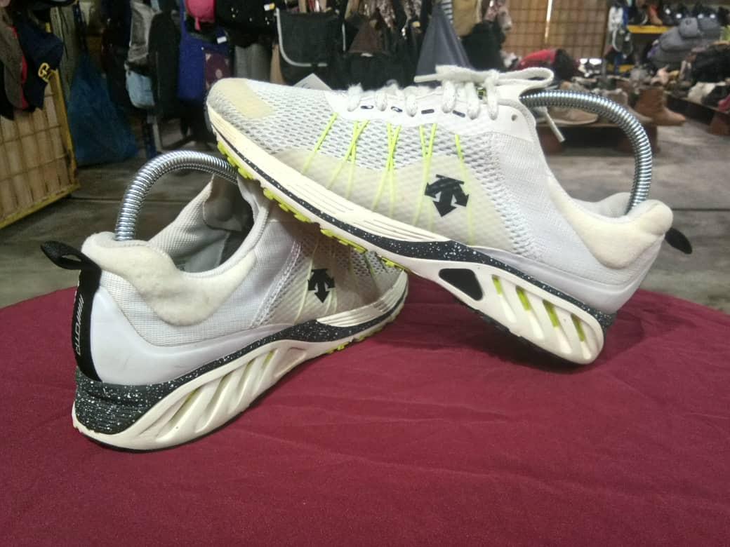 Descente shoes best sale