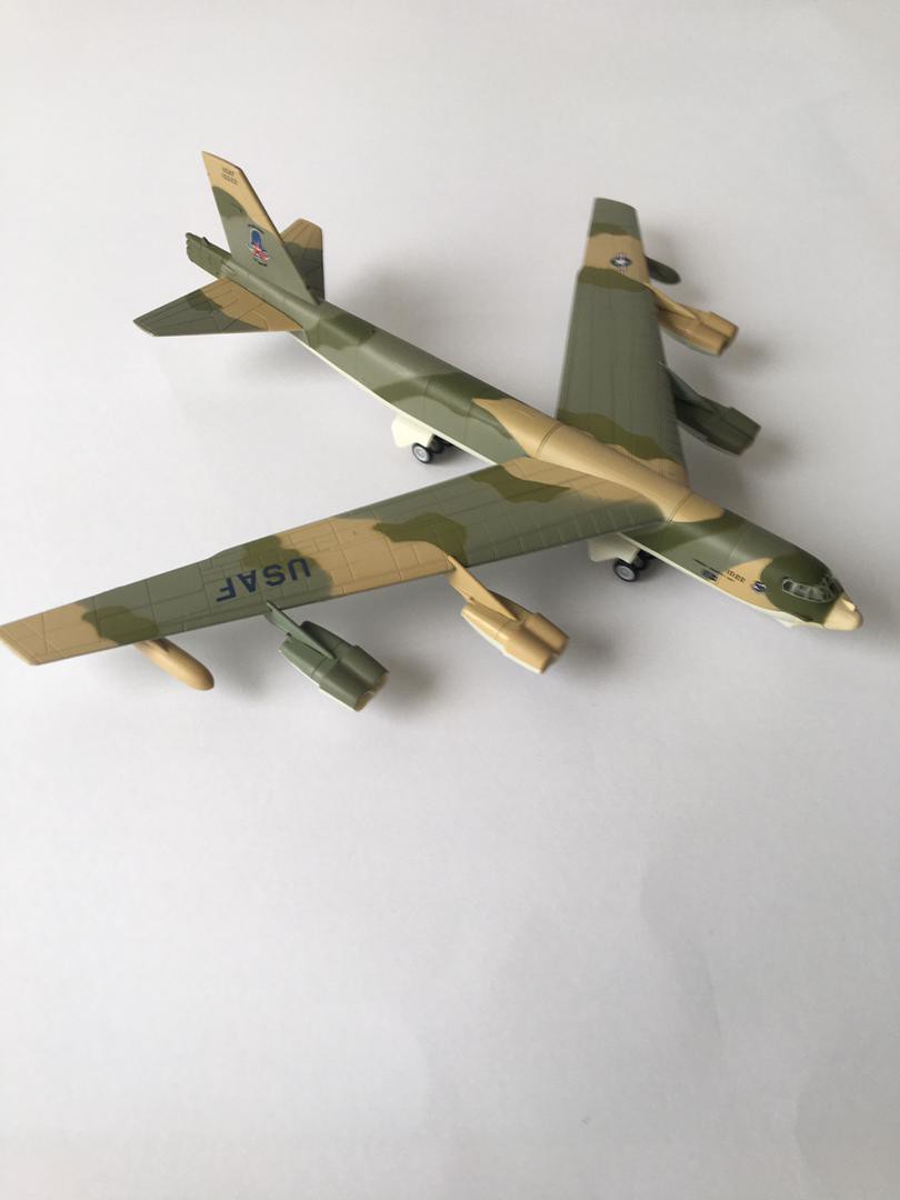 Diecast b 52 bomber top
