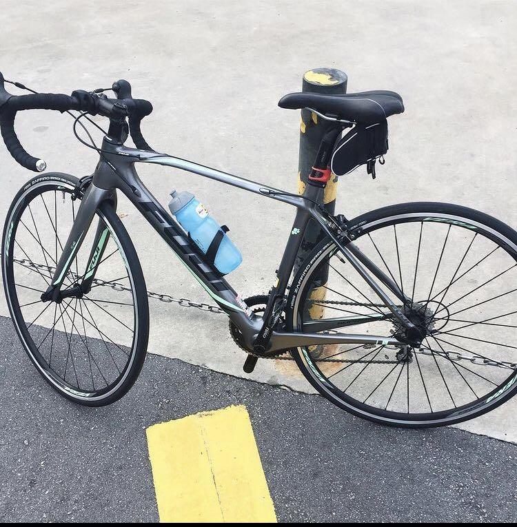 Fuji supreme 2.5 road bike 2021 2025
