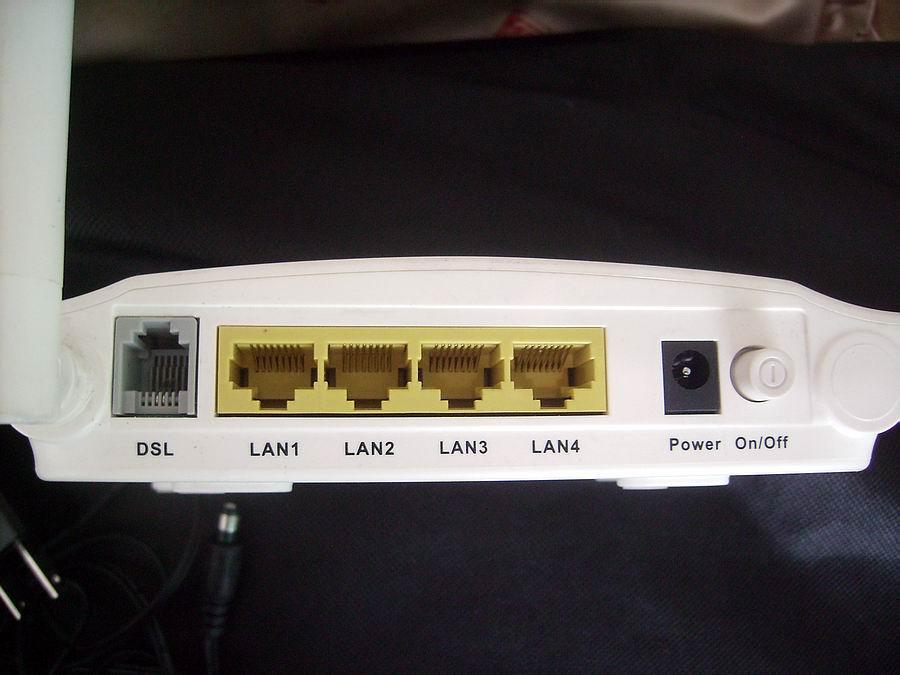 Globe at home DSL wifi modem (Category: Networking) located in Quezon City. Submitted by niteroi (Listing ID 1078042305, Image 2). Description: Used but in excellent, working condition.. Including orig. AC power adapter No box. Proj. 4/Cubao QC.