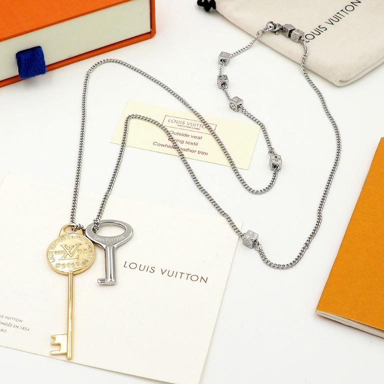 Lv key necklace sale