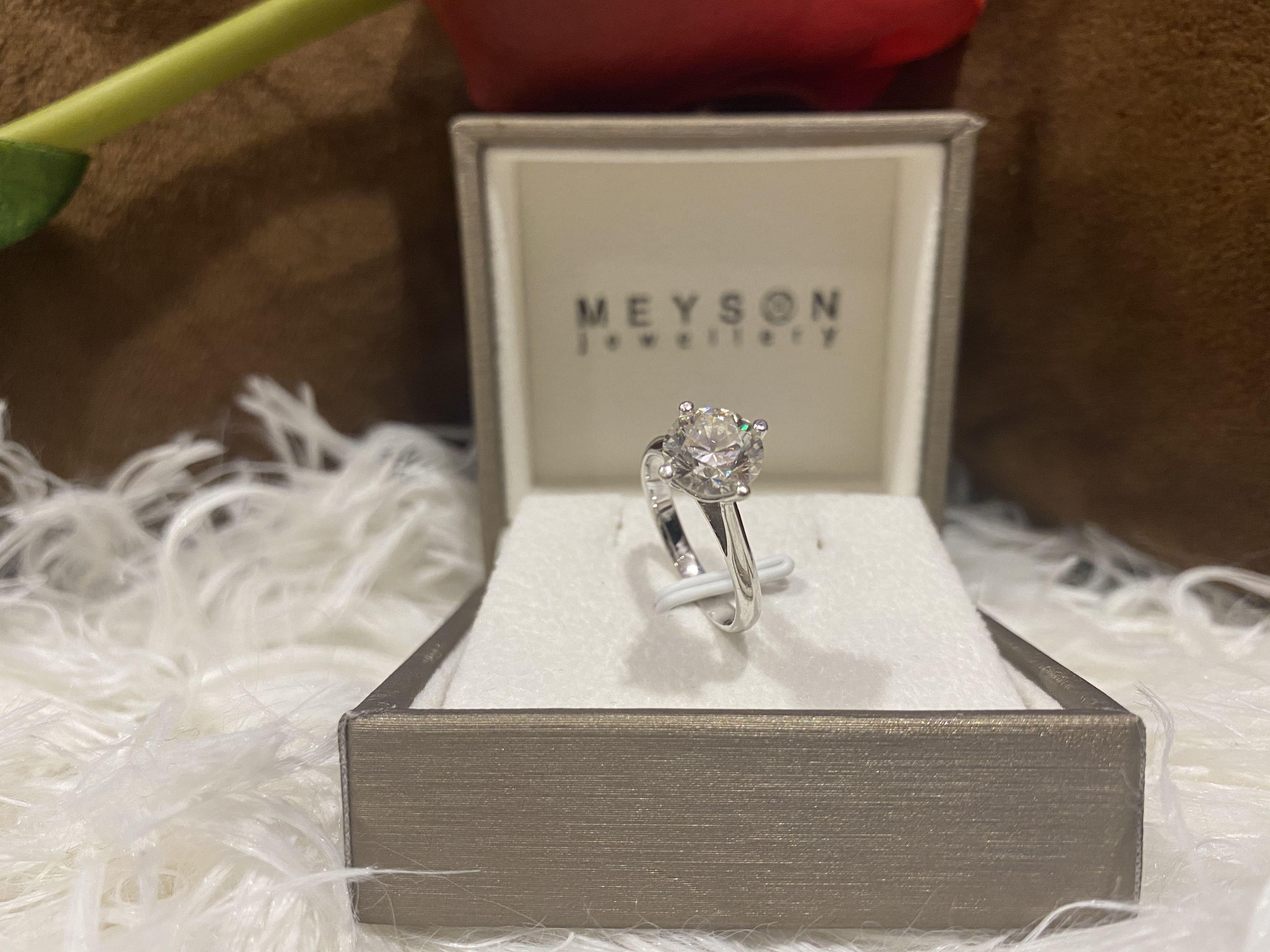 Meyson diamond ring 1.72c