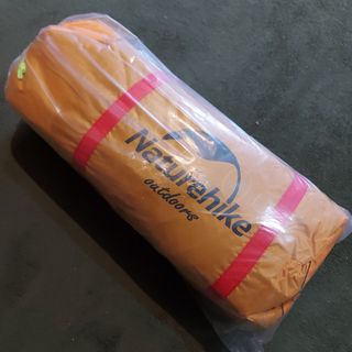 （分類：）位於 。 由 zoews 提交（商品編號 1078013942，圖片 1）。簡介： 。