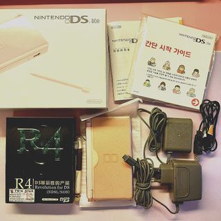 （分類：）位於 。 由 verygood.night 提交（商品編號 1076630238，圖片 1）。簡介： 。