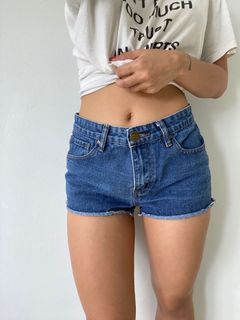 (Category: ) located in . Submitted by cherrrlyching (Listing ID 1077984235, Image 1). Description: .