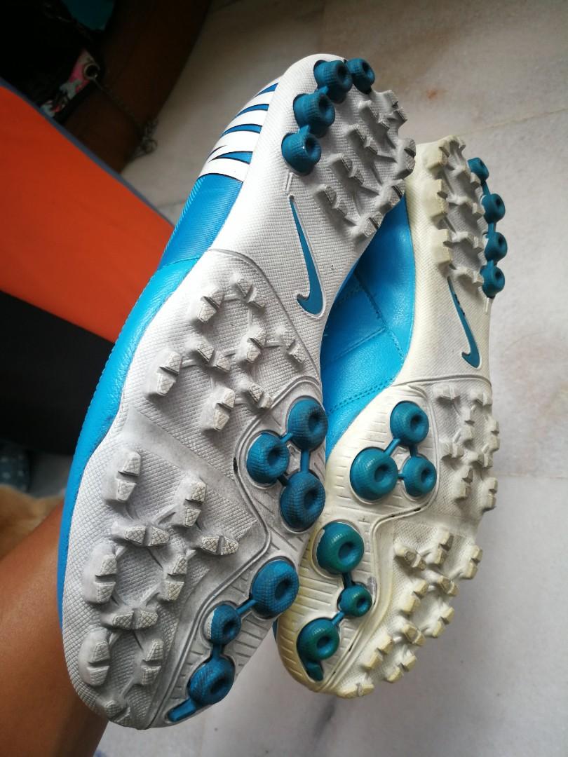 Nike deals bomba turf