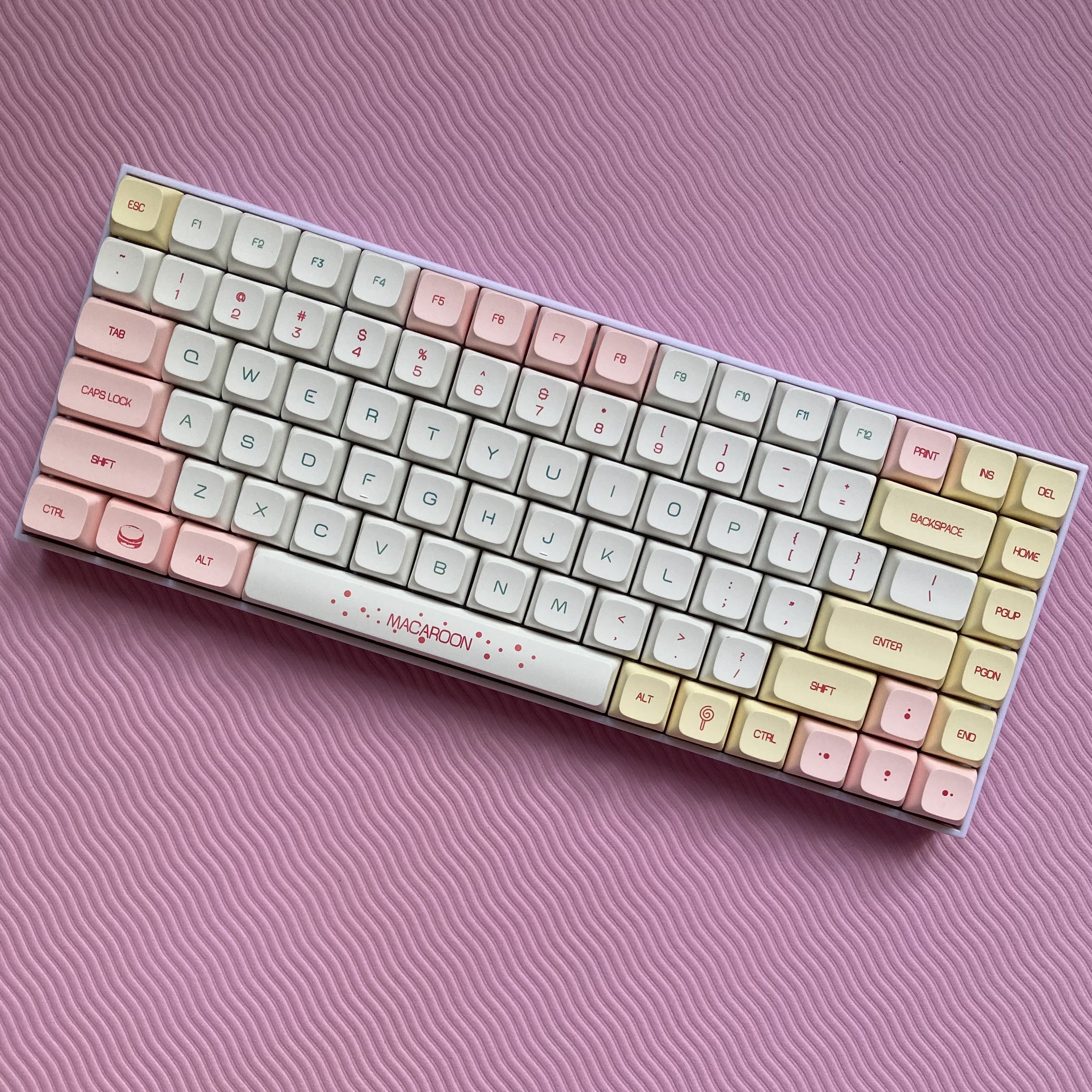 Omega84 White Custom Mechanical Keyboard, Computers & Tech, Parts ...
