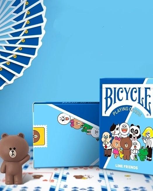 Bicycle line clearance friends playing cards