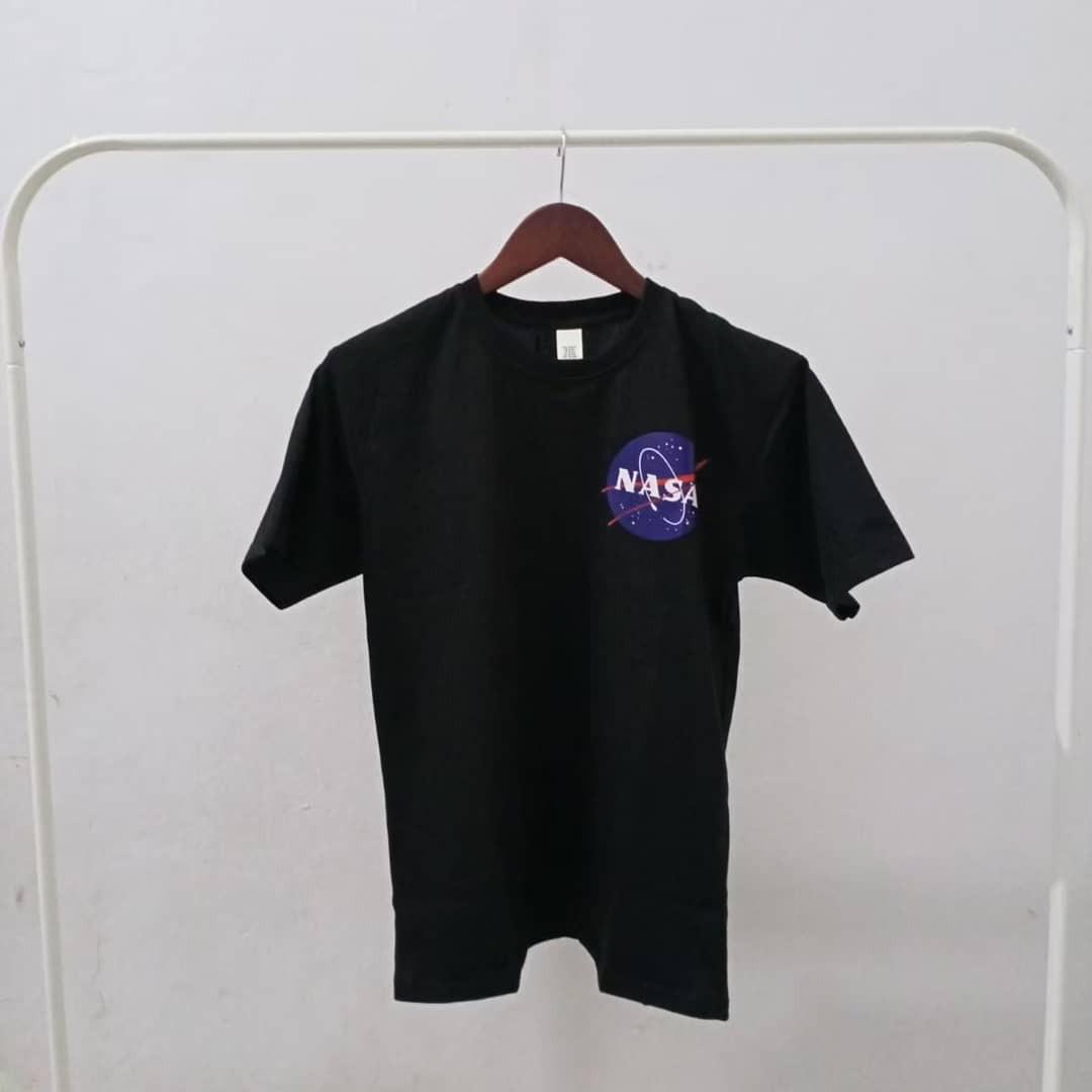 T-shirt H\u0026M NASA Black price : 135K 
