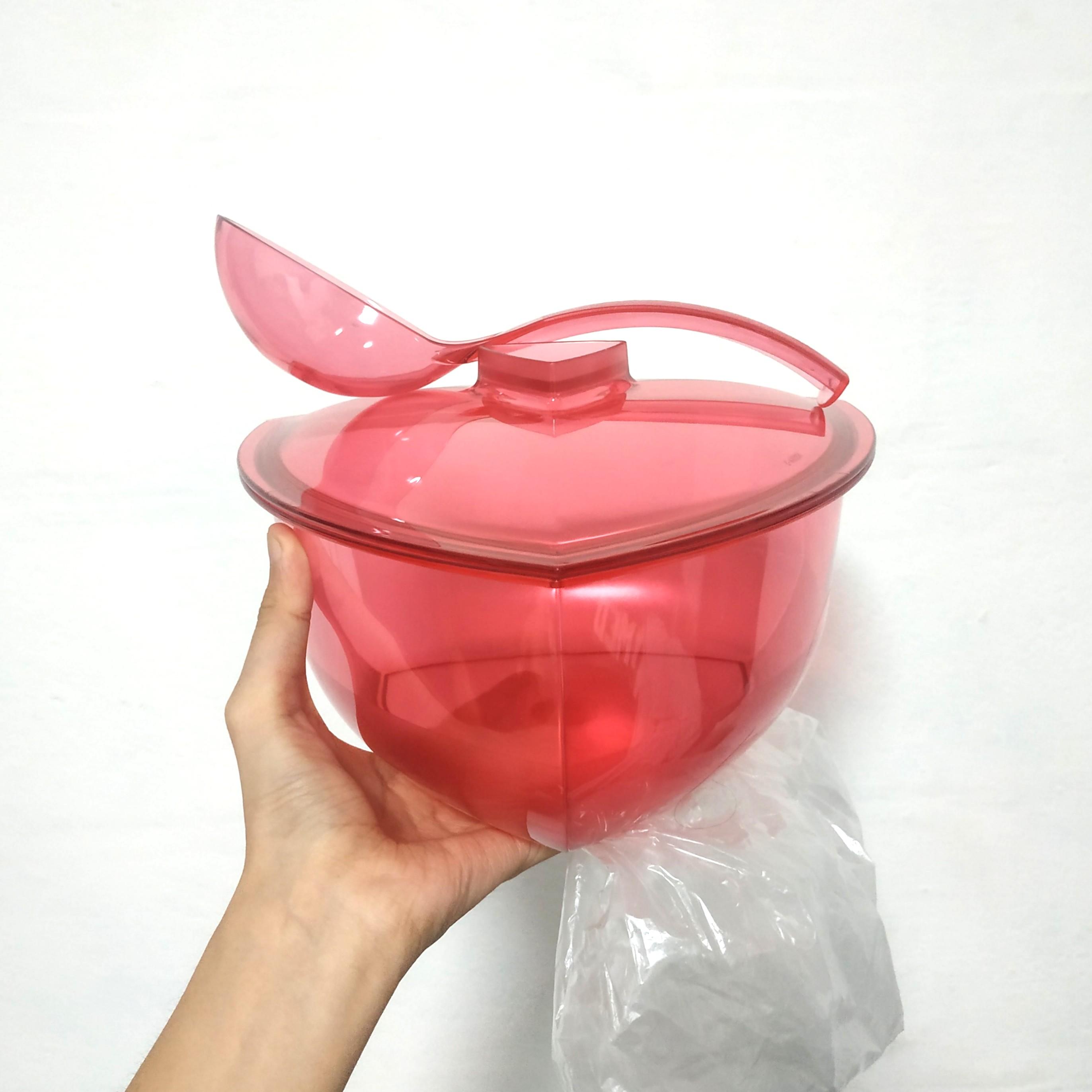 Tupperware 2.2L Elegant Lotus/ Roza Triangular Serving Server Container