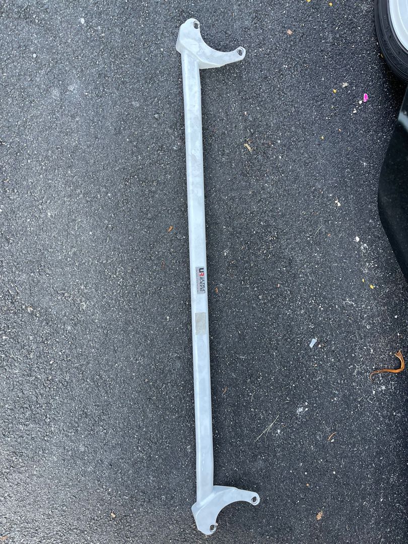 Ultra racing (Vios 04 ncp42) strut bar front and antiroll bar, Auto