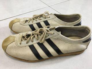 Vintage adidas gym