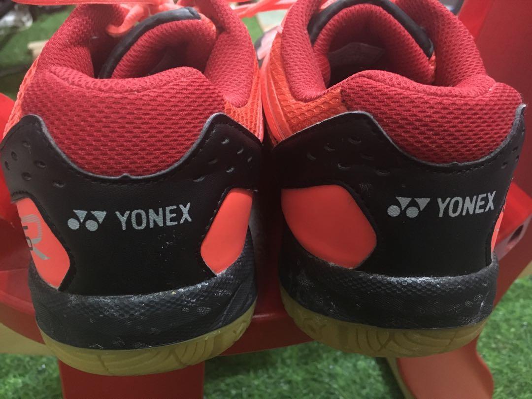 Yonex srcr hotsell 65r badminton shoes