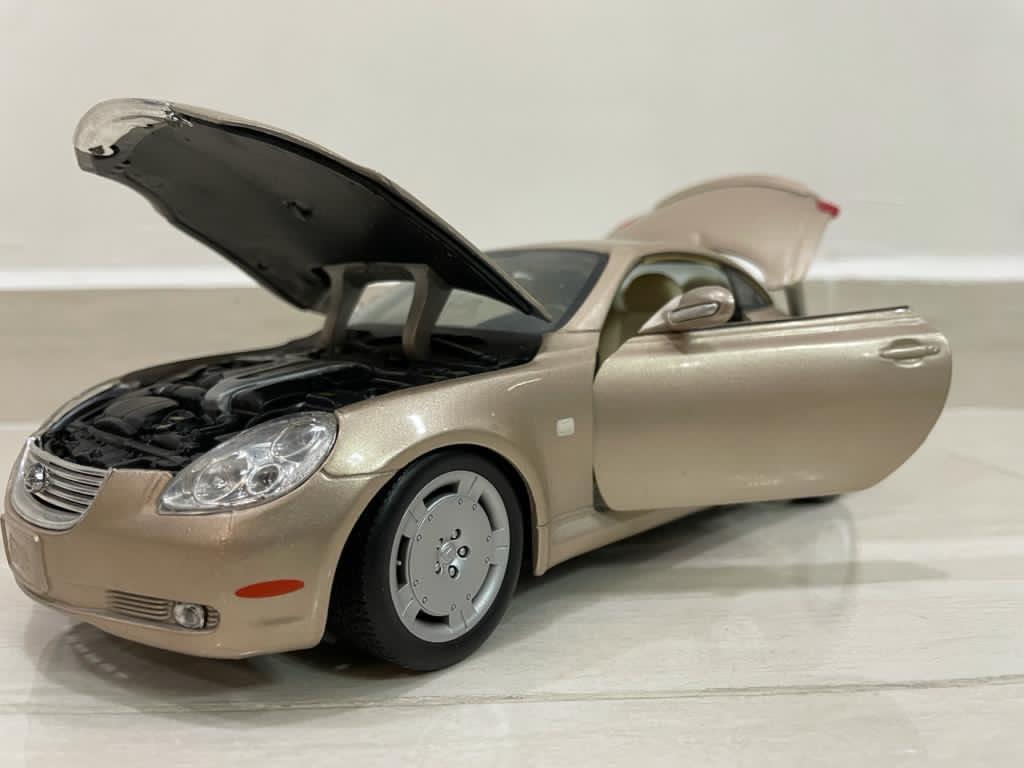 1 18 Maisto Lexus Sc 430 Hobbies Toys Toys Games on Carousell
