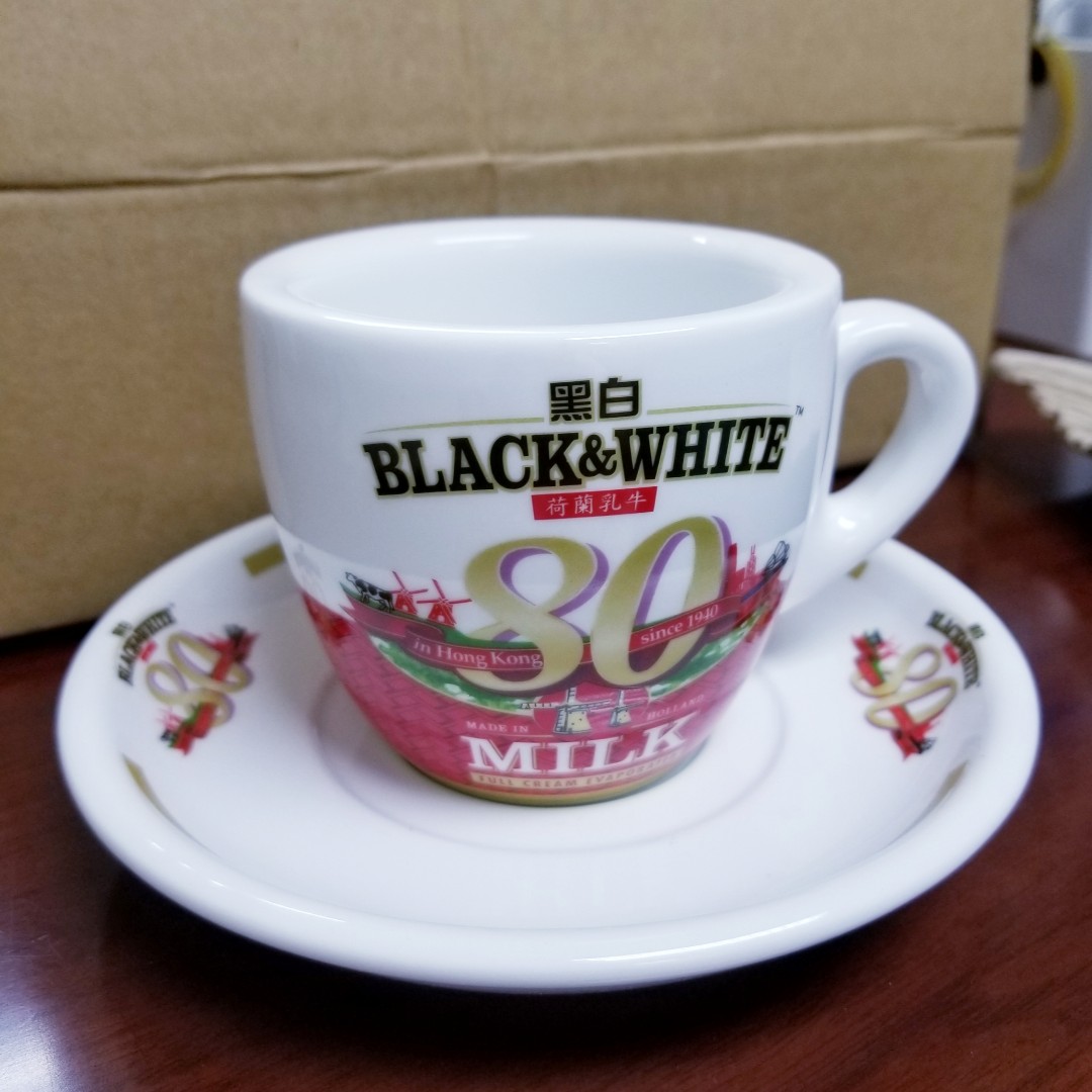 香港 BLACK & WHITEのカップ&ソーサー ペアセット 【黒白淡奶】 Amazon