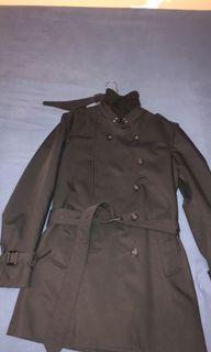 Banana Republic men’s trench coat - black