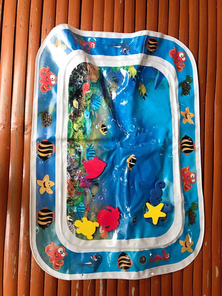 Bath mat for baby 1T (Category: Changing Mats & Accessories) located in Manila. Submitted by nallazaid (Listing ID 1078229105, Image 2). Description: Seldom Used like New! 300.