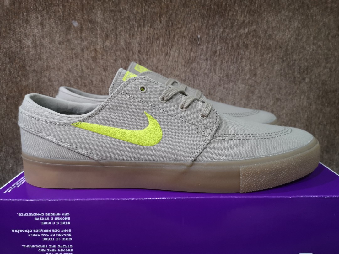 new nike janoski