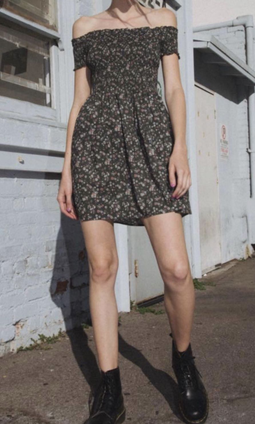Brandy melville off the shoulder dress hotsell