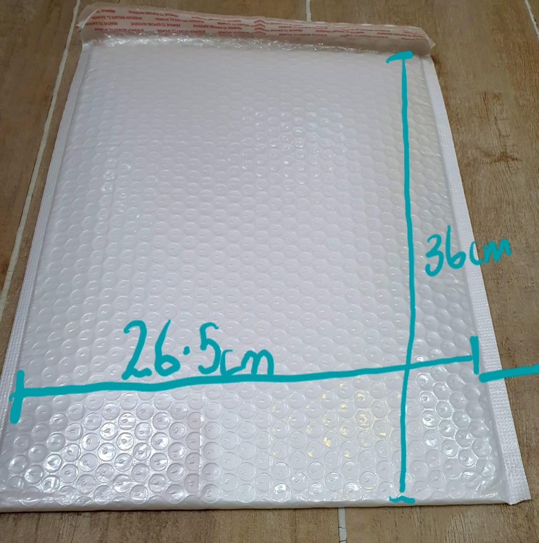Bubbles envelope (Category: Craft Supplies & Tools) located in Singapore. Submitted by missysmiley123 (Listing ID 1078221384, Image 1). Description: Bubbles envelope Closed size: 36cm(Lt) X 26.5cm(wt) +-1to2cm Clearance $0.50each Min Order of 10pcs $5 (exclude postage) Strictly No Reservation ( Payment before pick up) Only available for self pick up at Tampines West MRT Station or Blk 842d Tampines St 82 s524842.