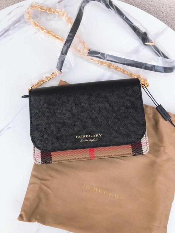 Burberry Hampshire House Check Leather Wallet On A Chain Luxury