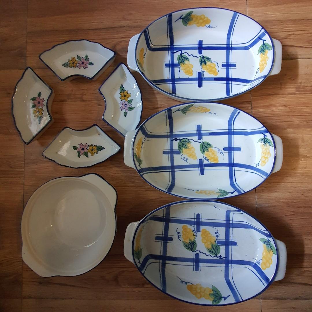 Ceramic Dish set (Category: Bakeware) located in Quezon City. Submitted by stimpy569 (Listing ID 1078215998, Image 1). Description: Selling my used deep ceramic dishes. -3pcs rectangle serving/baking dish, 30x22x5cm (LxWxD) -4pcs dip dish, 20x9.5x2.5cm (LxWxD) -1pc round serving/baking dish, 22cm diameter 5cm depth RFS: decluttering pick-up at my house (Sauyo, QC area). grab/lalamove c/o buyer. SMS at 09561523216.