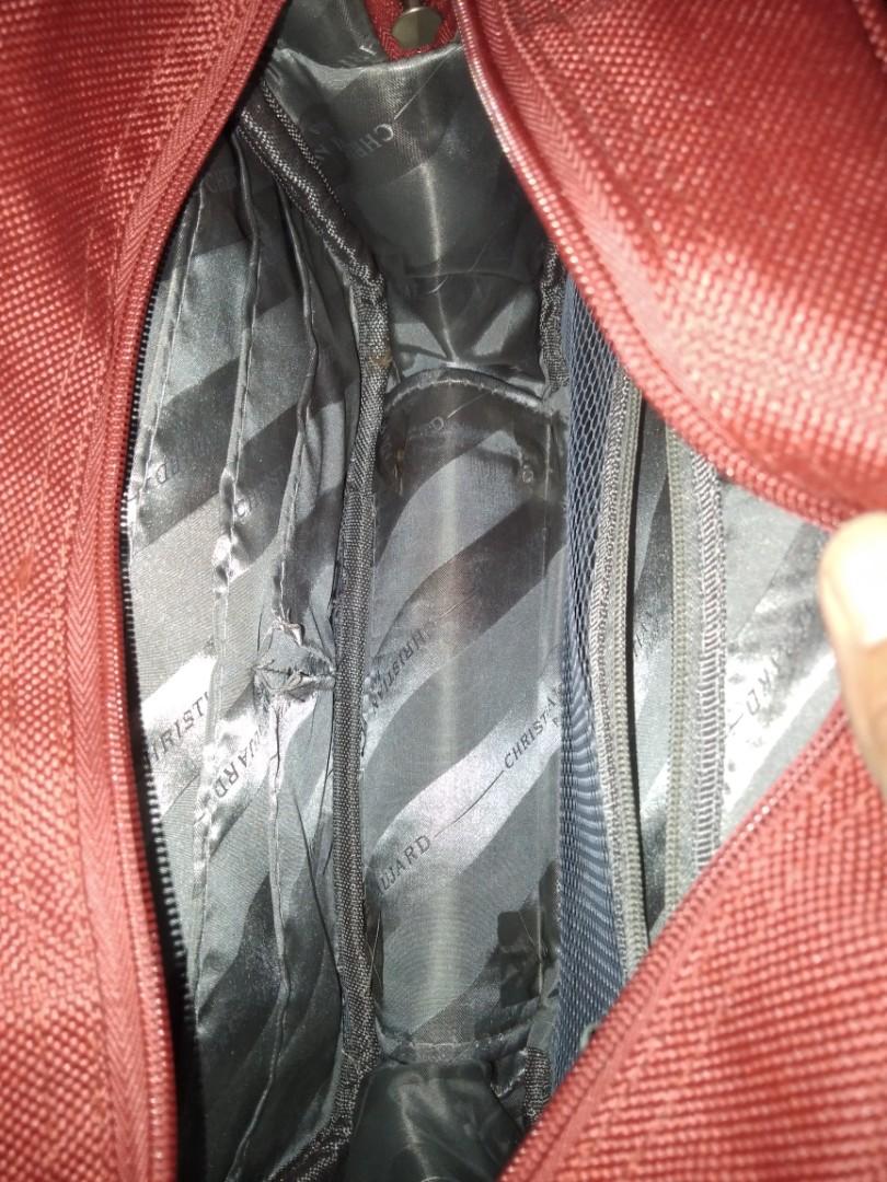 Christia Aujard Box Type Sling (Category: Luxury Bags & Wallets) located in Romblon. Submitted by migustyles (Listing ID 1078314653, Image 3). Description: Christian Aujard Sling Box Type With label and hologram.