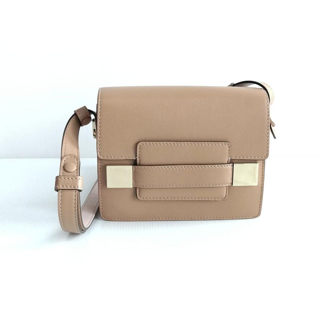 Delvaux store madame mini