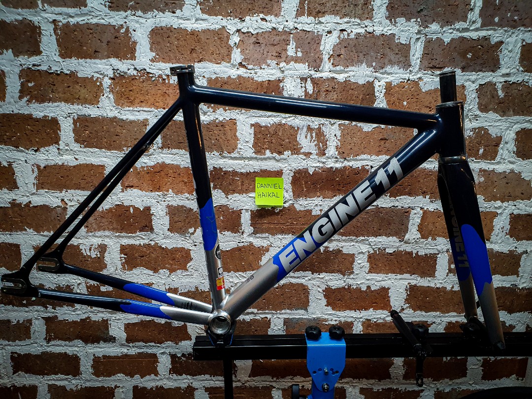 Engine 11 Crit D Track Frameset Sports Equipment Bicycles Parts Bicycles On Carousell