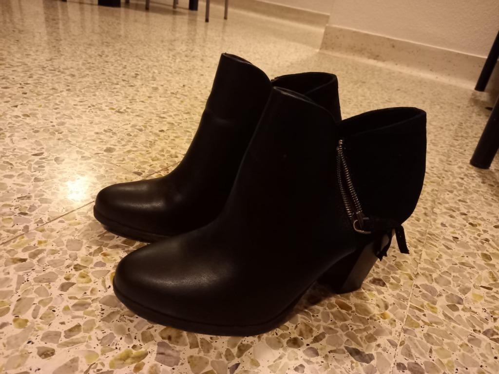 Fioni black booties sales