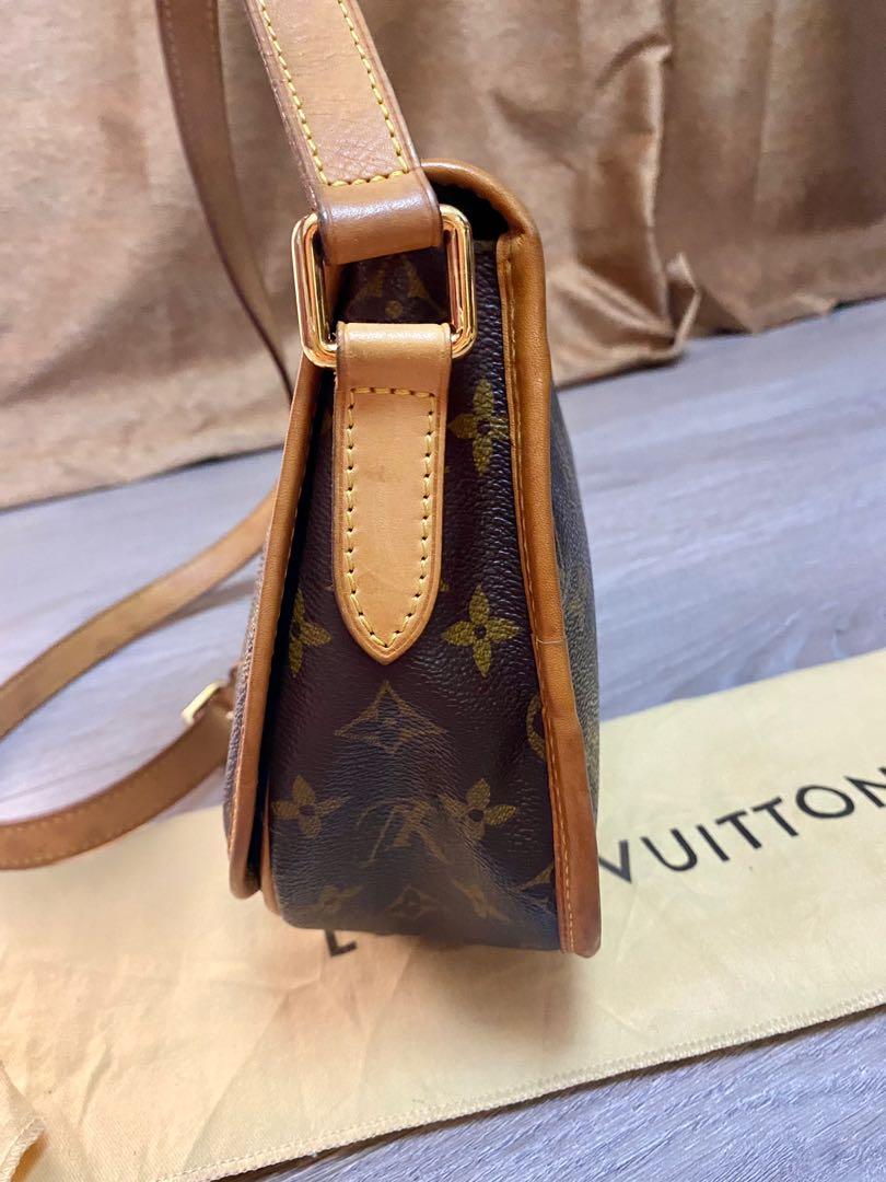 Louis Vuitton LV Menilmontant PM Sling Bag Authentic, Luxury, Bags &  Wallets on Carousell