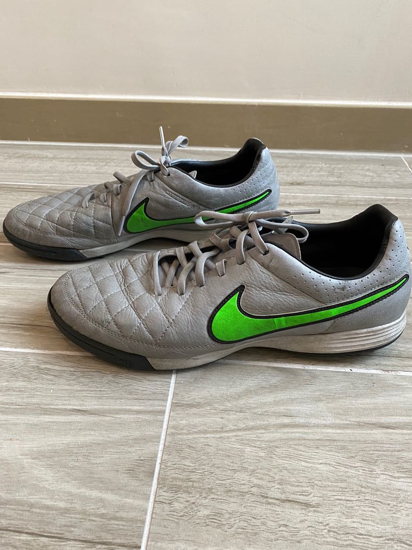 all black nike tiempo football boots