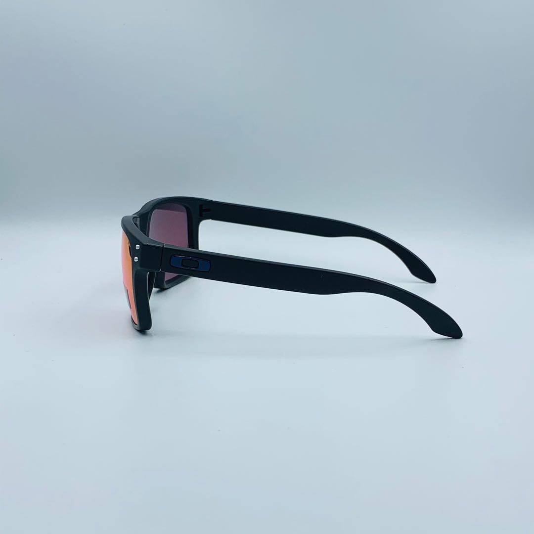 Oakley Holbrook MLB series Matte Black Prizm Field, Men's Fashion, Watches  & Accessories, Sunglasses & Eyewear on Carousell