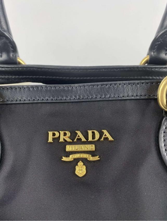 รีวิวกระเป๋า Prada Bauletto Saffiano Tessuto Nero Black Nylon Top