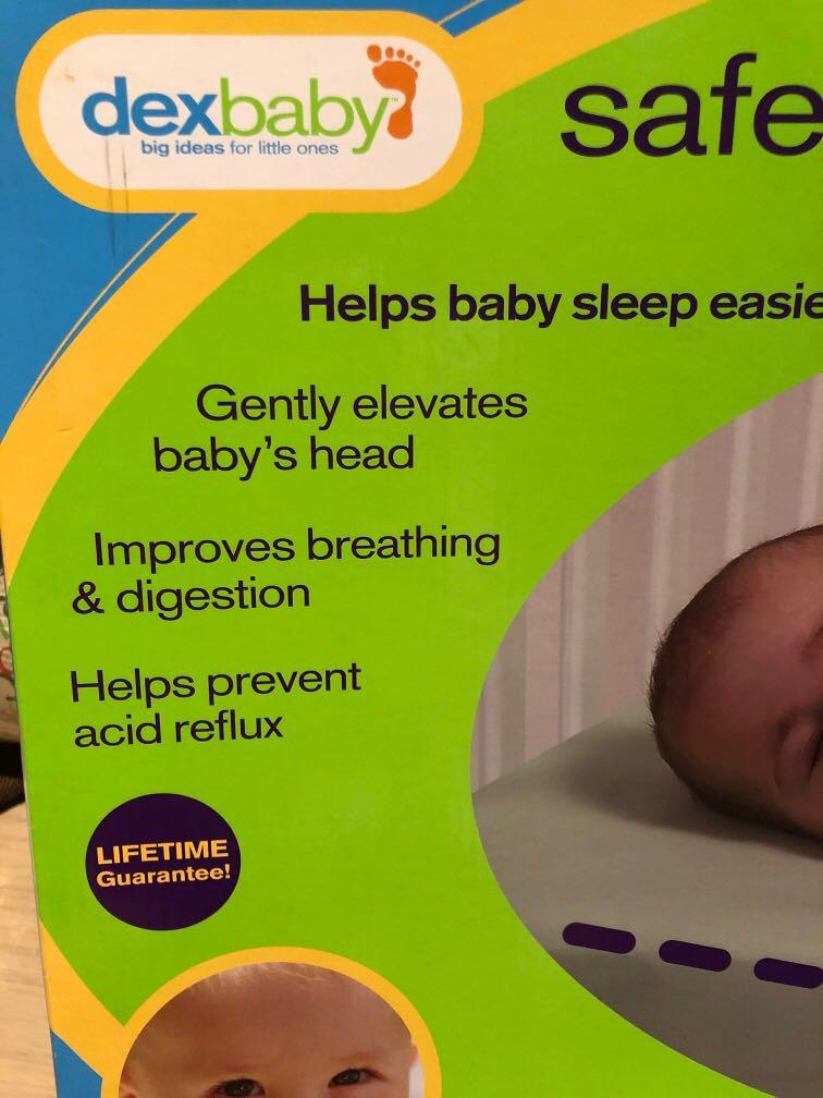 Safe Lift Universal Crib wedge, Babies & Kids, Baby Nursery & Kids Furniture, Cots & Cribs on