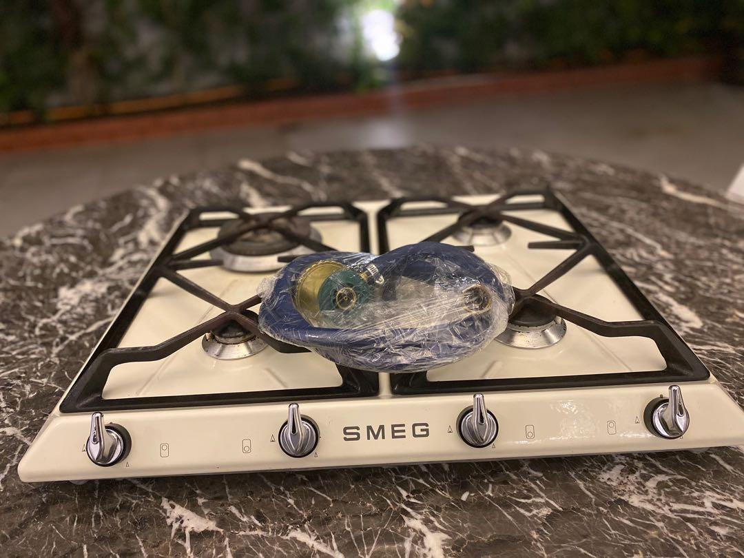 Smeg 60cm Victoria Gas Hob in Cream, TV & Home Appliances, Kitchen