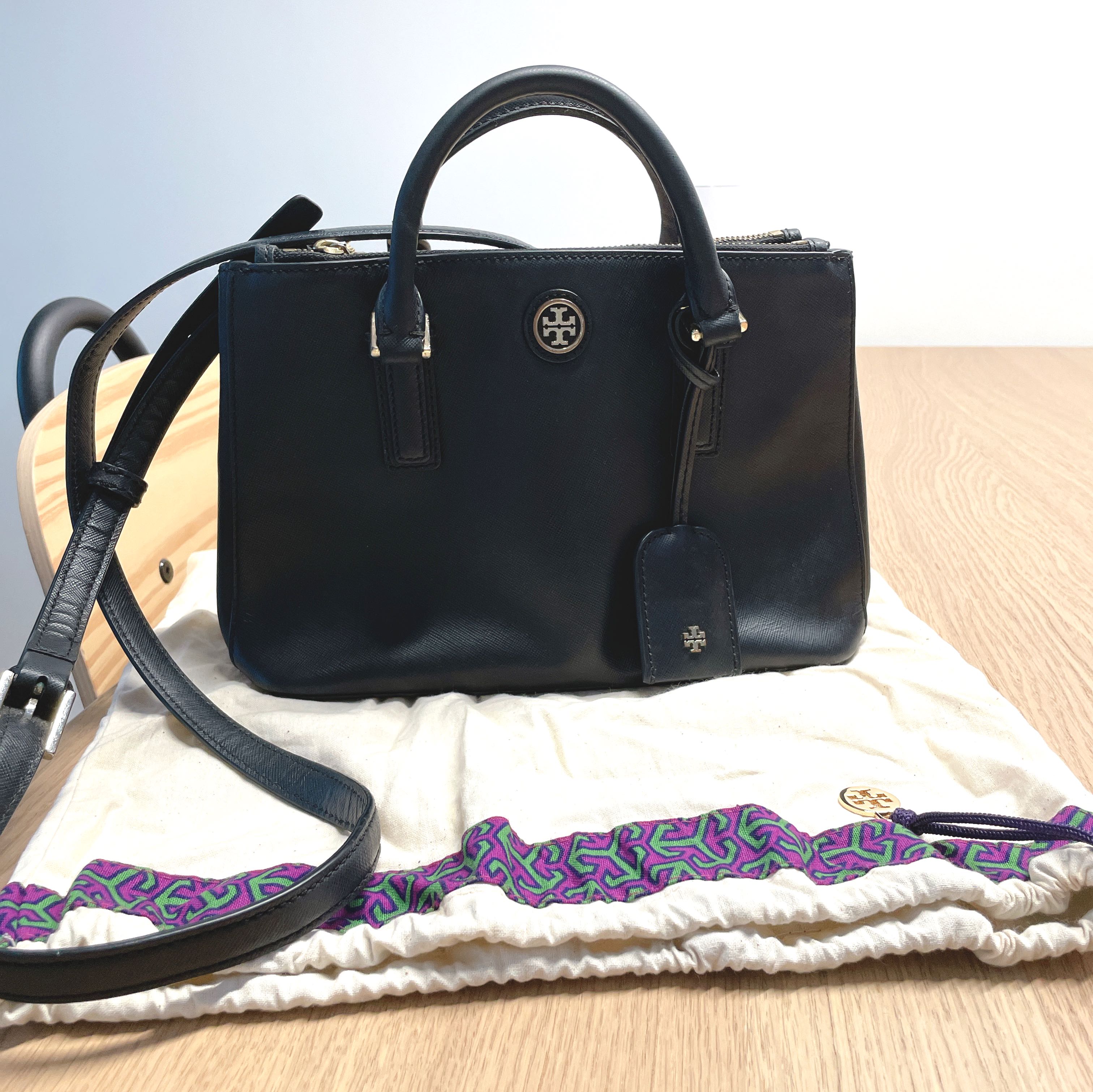 Tory Burch Robinson Mini Double-Zip Tote Bag (Black), Women's Fashion, Bags  & Wallets, Tote Bags on Carousell