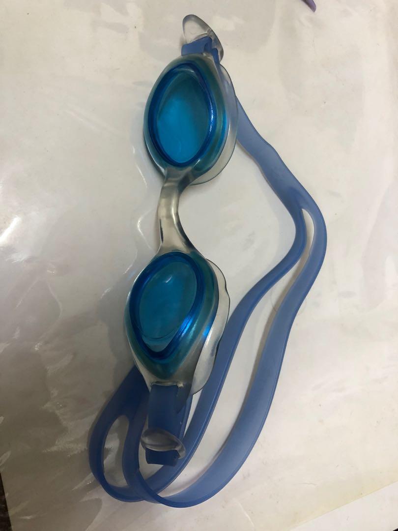 Triumph goggles top