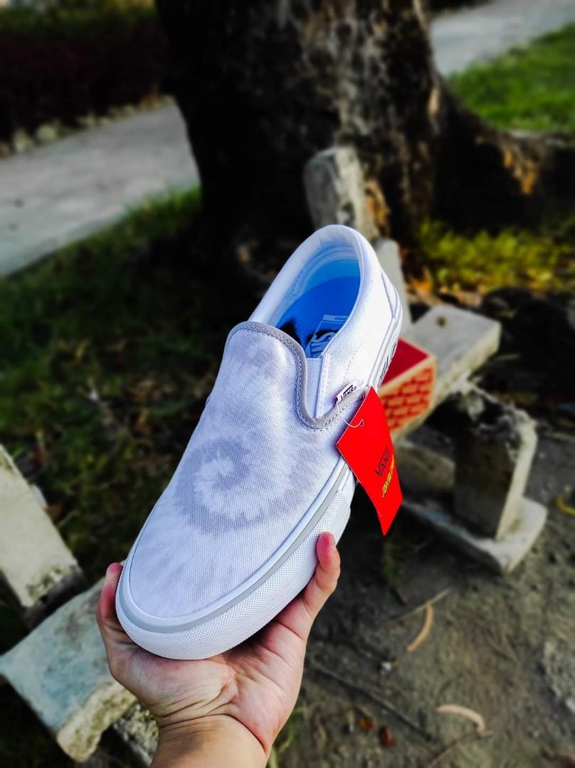 vans x santa cruz slip on