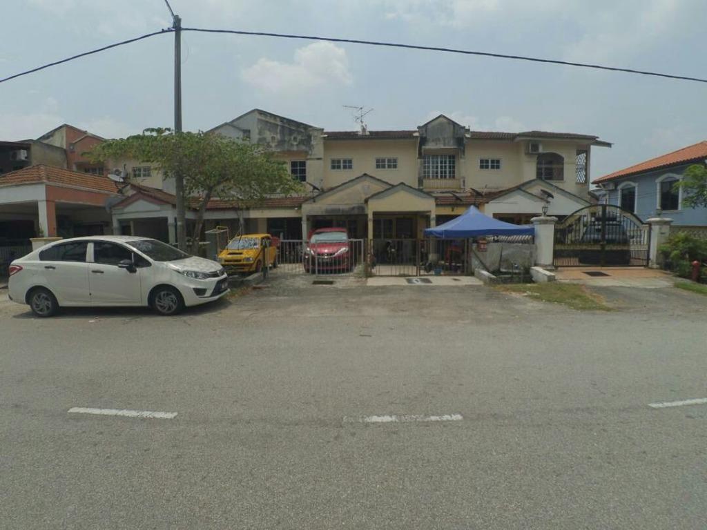 Wts Double Storey Fasa 3 Bandar Puncak Alam Property For Sale On Carousell