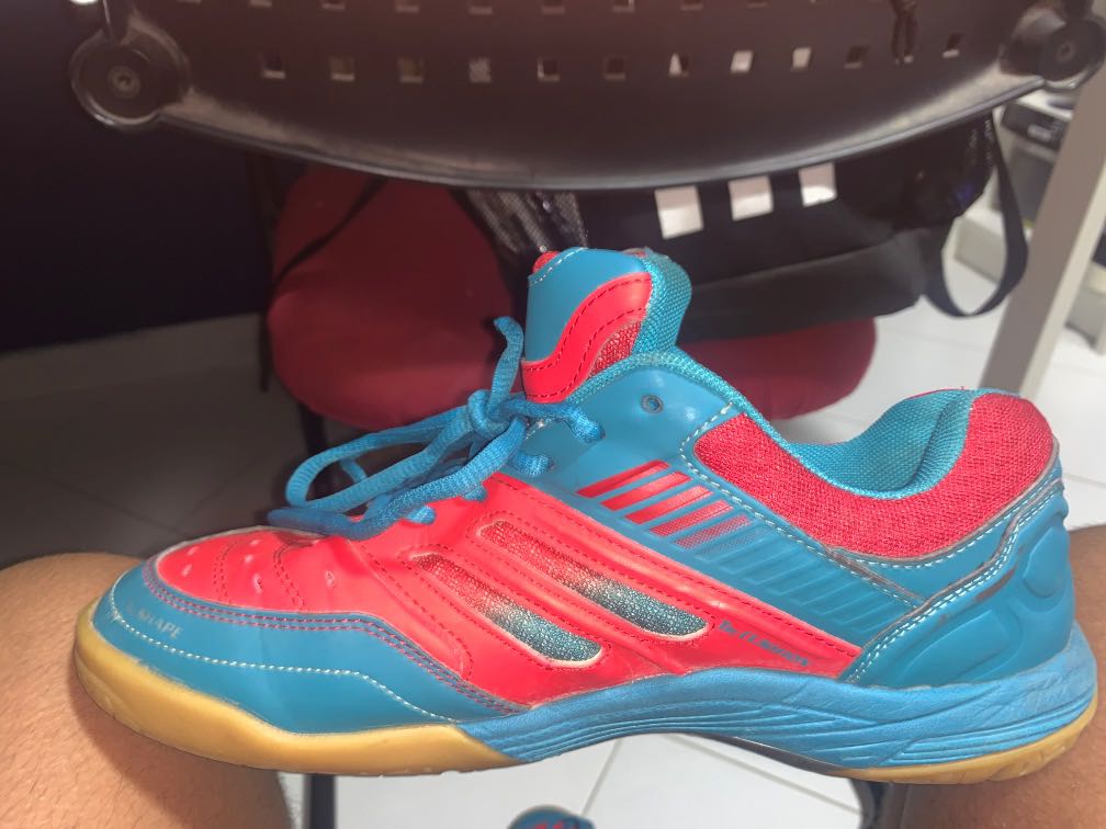 Yonex all england 05 shoes hotsell