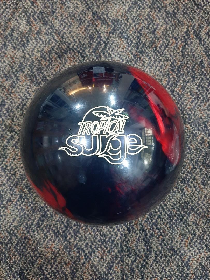 14lbs Storm Tropical Surge Black Cherry Bowling Ball, Sports Equipment