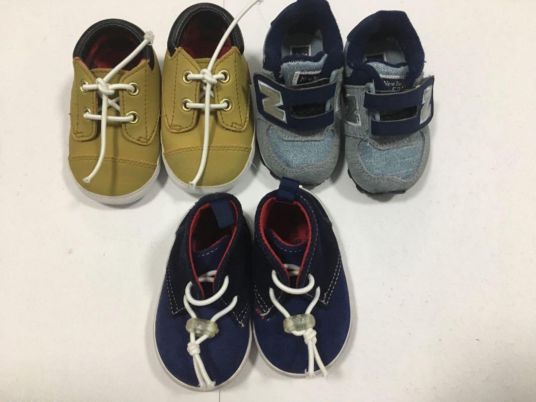 Authentic Branded Baby Shoes (Category: Babies & Kids Fashion) located in Iloilo. Submitted by genblue (Listing ID 1072869385, Image 1). Description: 📌 Authentic Branded Baby Shoes 📌preloved-bought in Canada 📌150 pesos each pair(400 pesos take all) 📌Elmo size US-3 📌Baby Gap size: 6-12 on tag 📌New Balance size: US-2 9.5cm 📌no box n.b. All items listed as authentic are guaranteed original unless stated otherwise.🌺 MOP: BPI/Gcash ✈️shipping 
