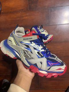 Balenciagas track 2