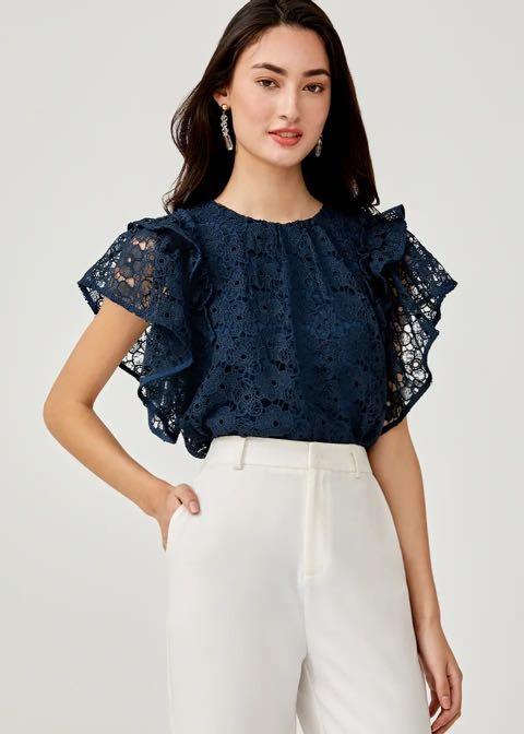 lace ruffle sleeve top