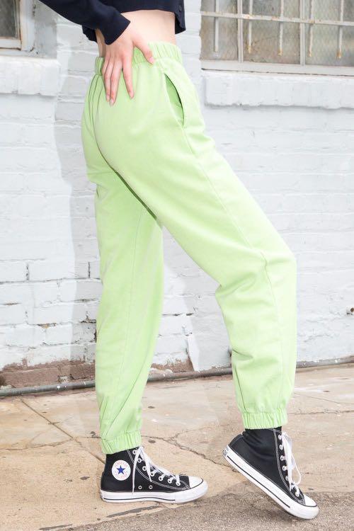 Lime green top rosa sweatpants