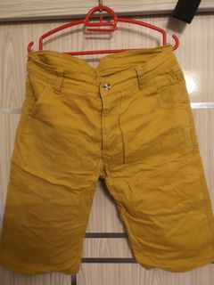 (Category: ) located in . Submitted by preloved_menwardrobe (Listing ID 1072782466, Image 1). Description: .